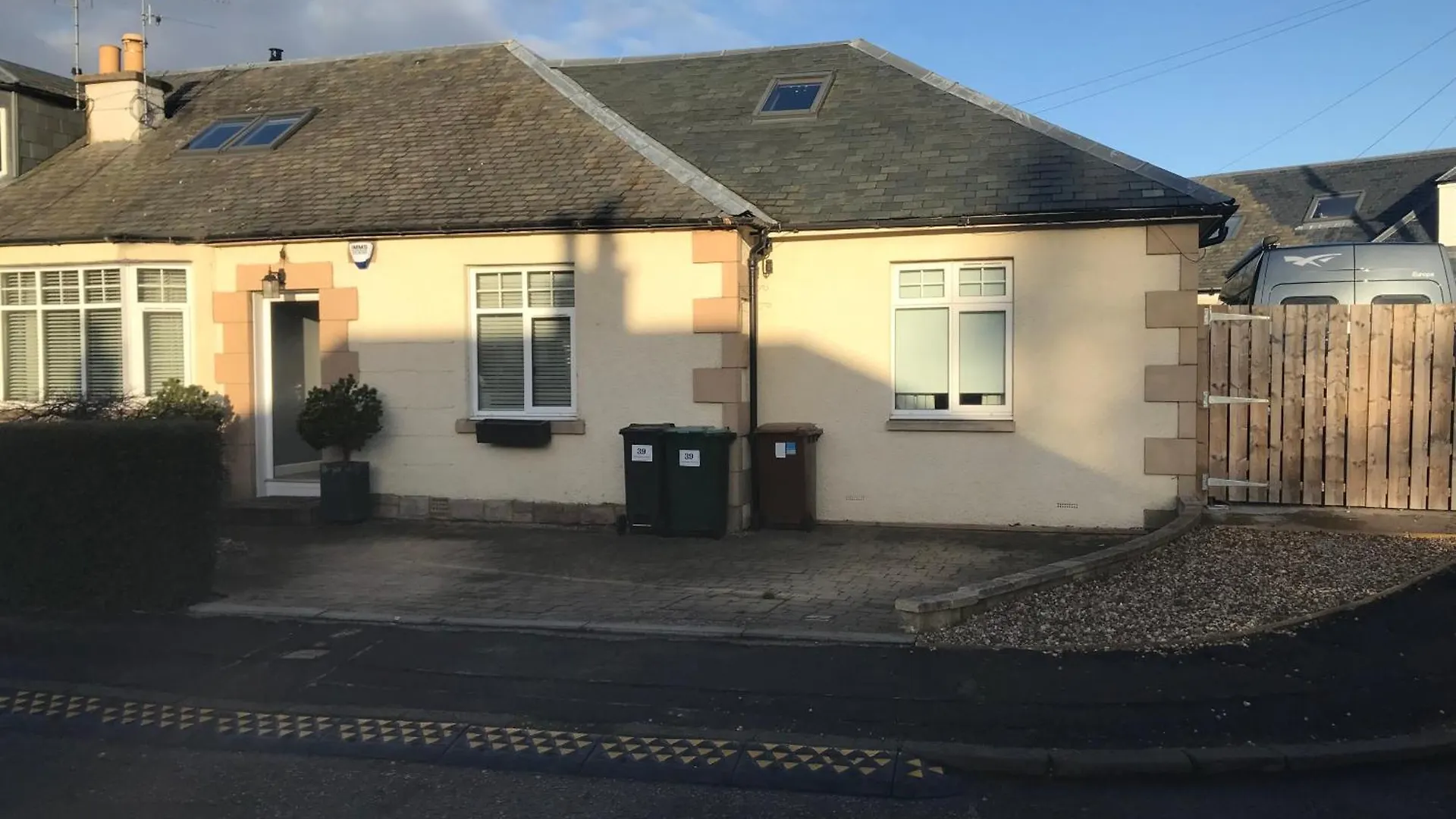 Ultra Stylish Furnished Home In Edinburgh Nyaraló